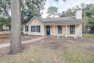 8804 Mermaid Ave, Ocean Springs, MS 39564