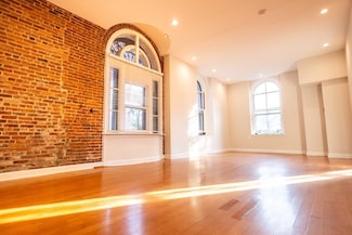 100 Captains Row Unit 307, Chelsea, MA 02150