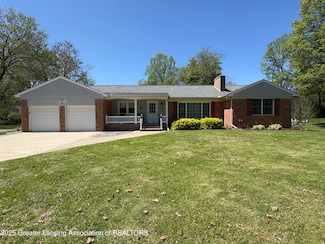 108 S Center St, Eaton Rapids, MI 48827