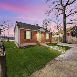 94 Clinton Rd, East Weymouth, MA 02189