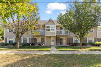 499 Park St Unit 2D, Bensenville, IL 60106