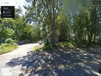 37 Library St, Hudson, NH 03051