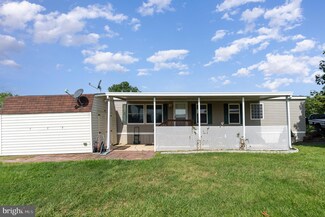114 Honey Locust Cir, Dover, PA 17315