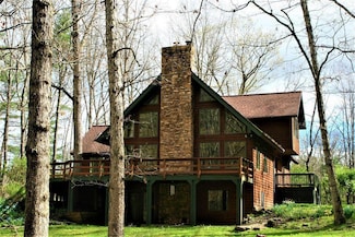 551 Montvue Dr, Lewisburg, WV 24901