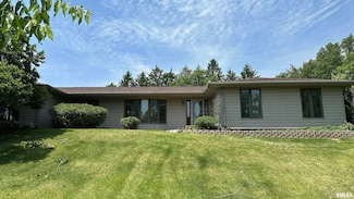 3190 27th St, Milan, IL 61264