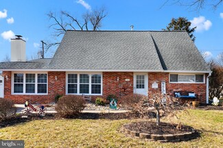 65 Cardinal Rd, Levittown, PA 19057