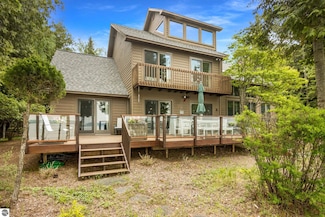 736 Davock Ln, Bellaire, MI 49615