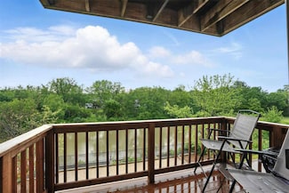 414 Westside Dr, Iowa City, IA 52246