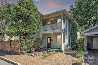402 W 8th St, Charlotte, NC 28202