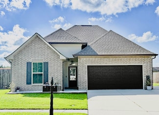 207 Madio Dr, Houma, LA 70364