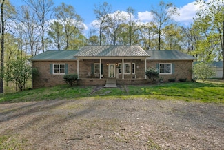 193 E Biggs Rd, Portland, TN 37148
