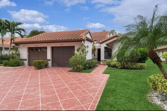 6410 Royal Manor Cir, Delray Beach, FL 33484