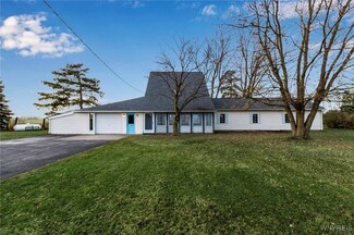 5357 Old Saunders Sett Rd, Lockport-Town, NY 14094