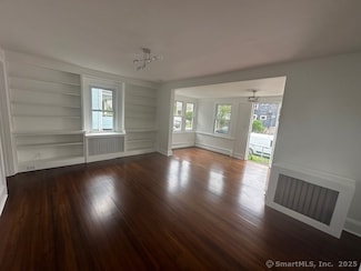 14 Sherman St, Stamford, CT 06902