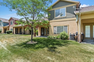 914 Spring Pond Dr, Farmington, UT 84025