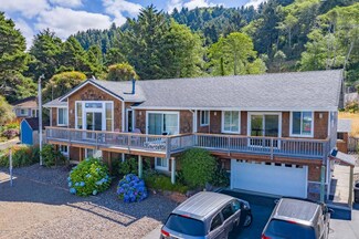 562 Highway 101 S, Yachats, OR 97498
