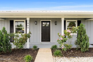 1009 W 19th Ct, Lynn Haven, FL 32444