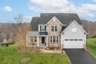 150 Summit Woods Dr, Morgantown, WV 26508