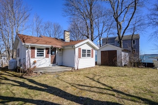 81 Kimball Beach Rd, Hingham, MA 02043