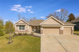 7585 NW Damon Dr, Kansas City, MO 64152