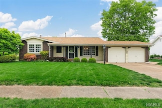 5199 Cheltenham Rd, Florissant, MO 63033