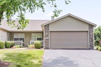 1424 Crimson Ridge Ln, Byron, IL 61010