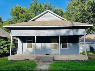 320 9th St NW, Paris, TX 75460