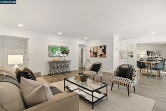 67 Brookwood Rd Unit 10, Orinda, CA 94563