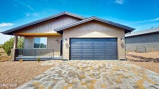 960 S Ridgeway Place, Show Low, AZ 85901
