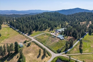 8815 N Harvard Rd, Newman Lake, WA 99025