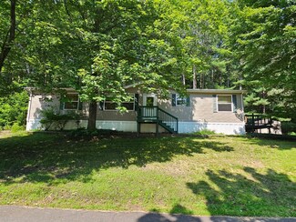 108 Oak Dr, Altoona, WI 54720