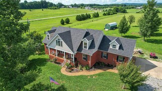 1888 Sawgrass Ln, Chapel Hill, TN 37034