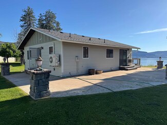 2213 Grovepoint Ct, Seven Bays, WA 99122