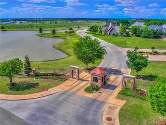 2602 Highbury Dr, Norman, OK 73072