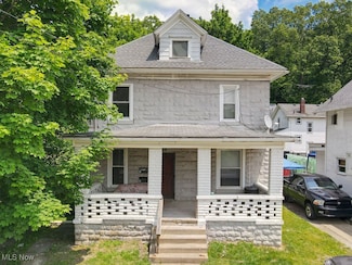 369 Cuyahoga St, Akron, OH 44310