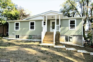3956 S Shore Dr, Port Republic, MD 20676