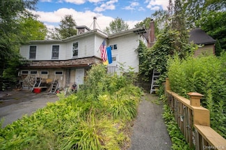 2 Couzines Rd, Woodbourne, NY 12788