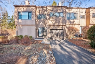 15 Sycamore Ln, Morristown, NJ 07960