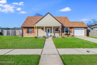 303 Cassandra Ln, Lafayette, LA 70508