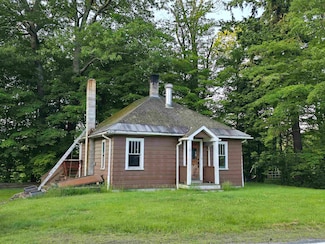 17 Old Newport Rd, Claremont, NH 03743