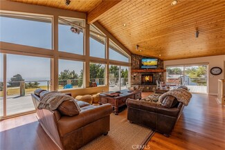 2504 Nonella Ln, Albion, CA 95410