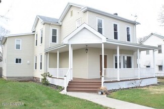 332 Avenue Ave E, Danville, PA 17821