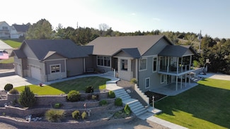 29724 W Tjaden Dr, Sutherland, NE 69165
