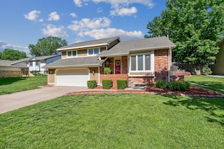 824 S Honeybrook Ln, Derby, KS 67037