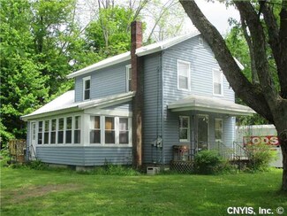 39 Edgewood Dr, Parish, NY 13131
