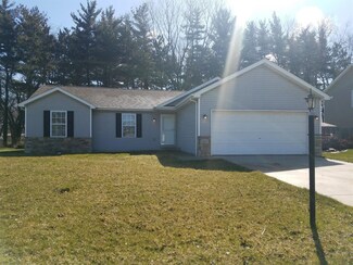 1217 Stanley St, Chesterton, IN 46304