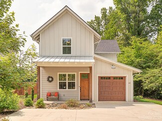 142 Cedar Ln, Arden, NC 28704