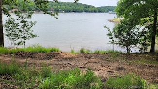 271 Race Track Cir, Osage Township, MO 65052