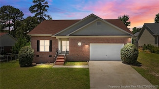 926 Foxhunt Ln, Fayetteville, NC 28314