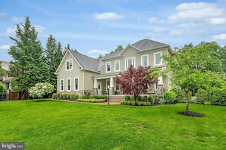 7312 Gordons Rd, Falls Church, VA 22043